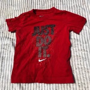 Nike tee